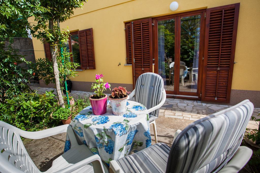 Apartment Dunja Cres Exterior foto